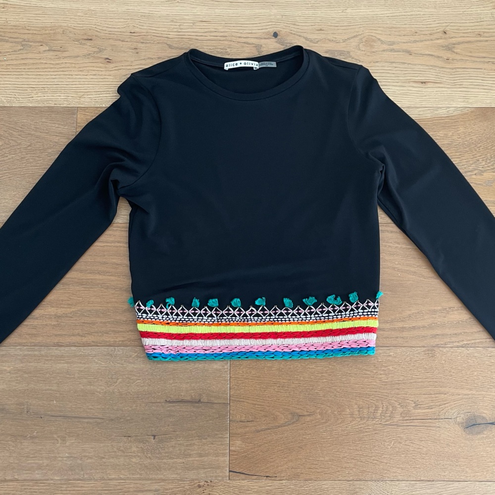 Alice + Olivia black top- Size L
